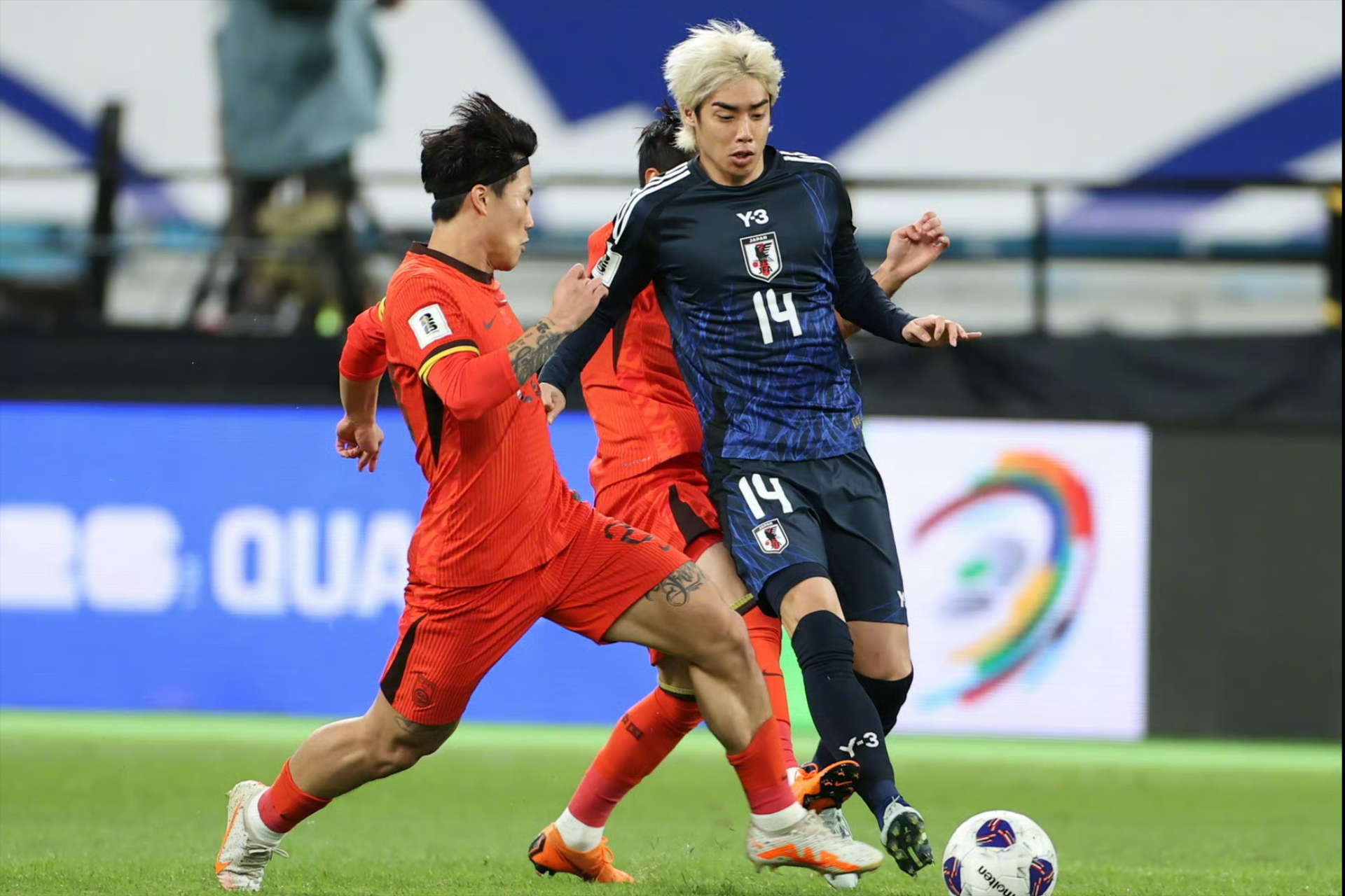 日本队完胜英格兰队，林高远点燃赛场